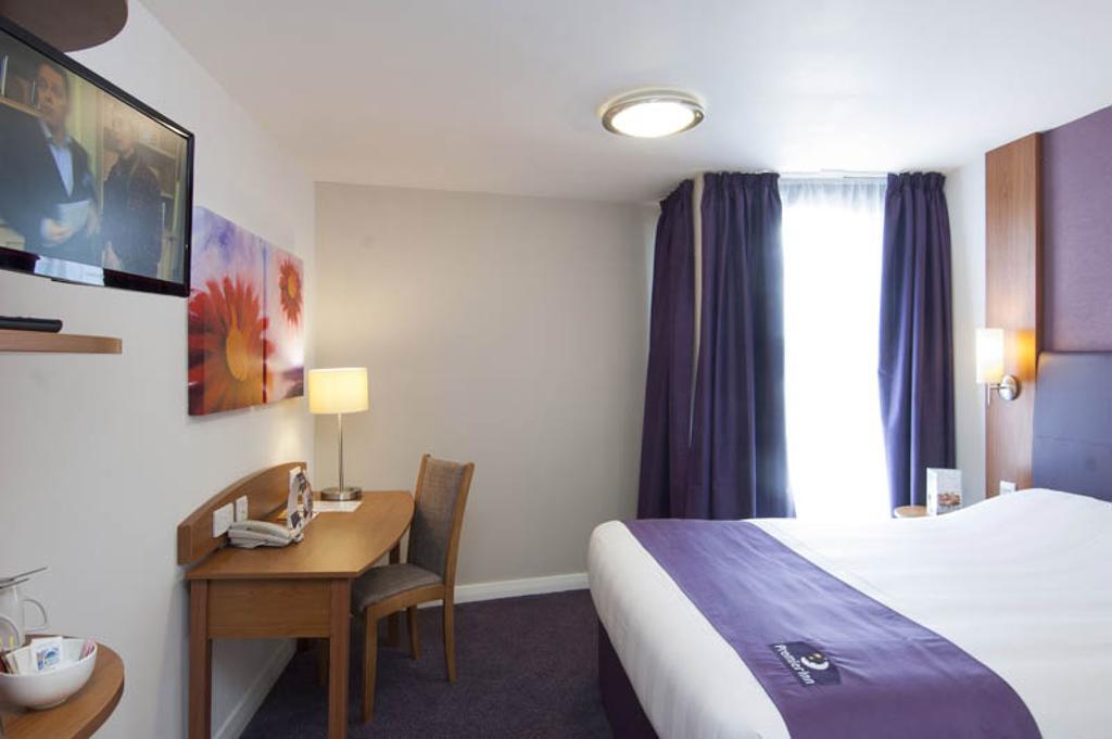 Premier Inn Clacton-On-Sea Room photo
