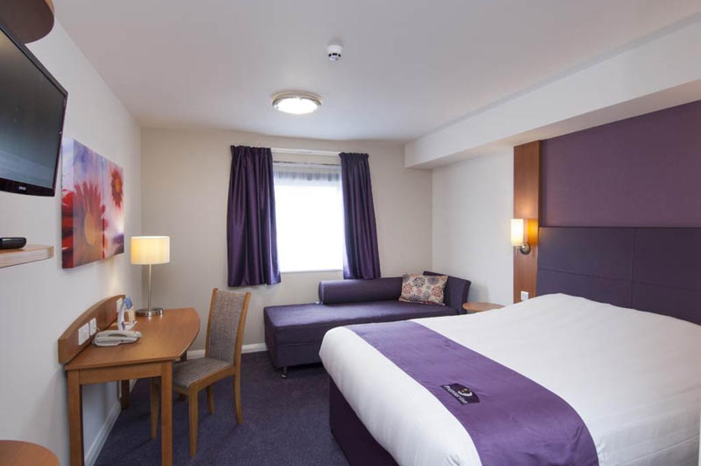 Premier Inn Clacton-On-Sea Room photo