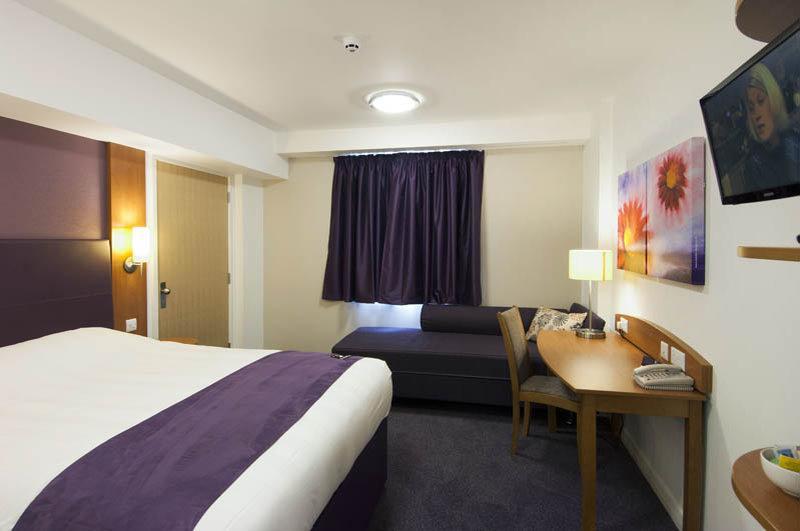 Premier Inn Clacton-On-Sea Exterior photo